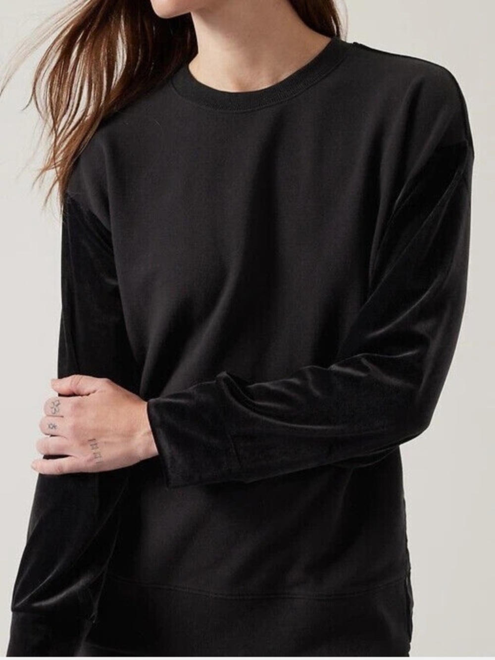 Athleta Retroplush Velvet Crewneck Sweatshirt, BLACK Size S